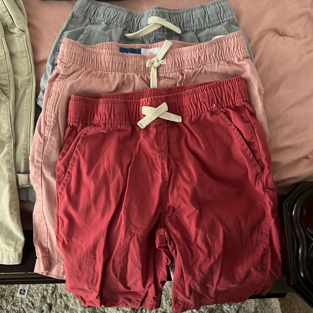 Size 12, 14-16 shorts. Gently used. My son decided to grow a foot at age 10-11.